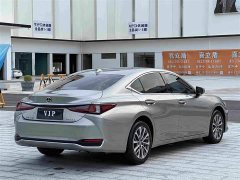 Lexus ES 200 Excellence Edition - ფოტო 9