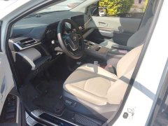 Toyota Sienna 2.5L Hybrid Comfort Edition - ფოტო 9