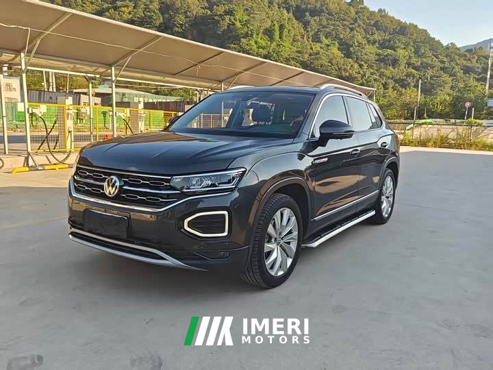 Volkswagen Taos 380TSI AWD R-Line Smart Connected Edition