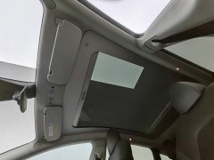 Tesla Model Y Rear-Wheel Drive - ფოტო 14