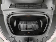 Tesla Model Y Rear-Wheel Drive - ფოტო 6