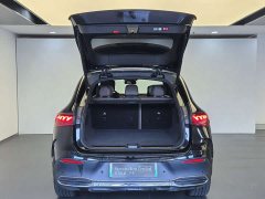 Mercedes-Benz EQE SUV 500 4MATIC Luxury - ფოტო 6