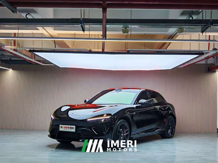 Xiaomi YU7 Four-Wheel Drive GT