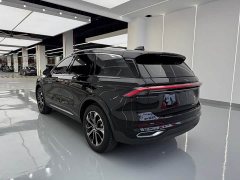 Lincoln Explorer 2.0T AWD Elite - ფოტო 15