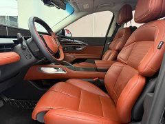 Lincoln Explorer 2.0T AWD Elite - ფოტო 4