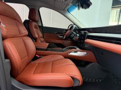 Lincoln Explorer 2.0T AWD Elite - ფოტო 6