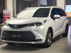 Toyota Sienna 2021 2.5L Hybrid Platinum Edition - ფოტო 1
