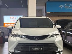 Toyota Sienna 2021 2.5L Hybrid Platinum Edition - ფოტო 2