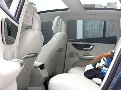 Mercedes-Benz EQE 2025 500 4MATIC Luxury - ფოტო 6