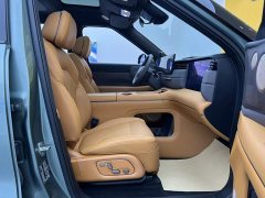 IM Motors Zhiji LS8 52 Max Luxury Six-Seater - ფოტო 17