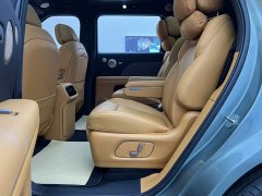 IM Motors Zhiji LS8 52 Max Luxury Six-Seater - ფოტო 18