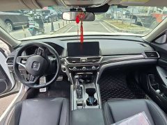 Honda Accord 260TURBO Phantom Night Premium Edition - ფოტო 5