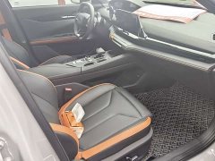 Changan UNI-V 1.5T Premium - ფოტო 8