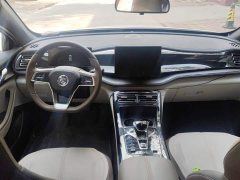 BYD Qin PLUS Glory Edition DM-i 55KM Leading - ფოტო 12