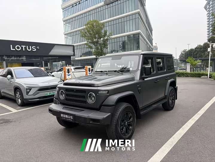 Mercedes-Benz 212 T01 2.0T Mechanic Edition