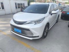 Toyota Sienna 2.5L Hybrid Comfort Edition - ფოტო 1