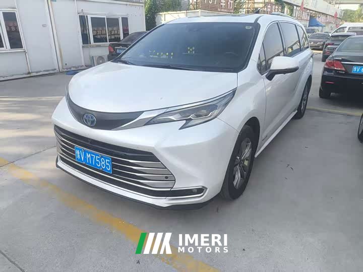 Toyota Sienna 2.5L Hybrid Comfort Edition