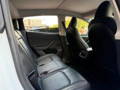 Tesla Model Y Rear-Wheel Drive - ფოტო 13