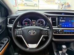 Toyota Highlander 2.0T AWD Knight Edition 7-Seater - ფოტო 9