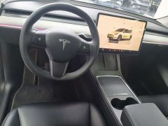 Tesla Model Y Rear-Wheel Drive - ფოტო 4