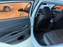 Hyundai Elantra 1.5L CVT GLX Elite - ფოტო 17