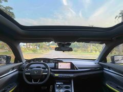 Changan UNI-V 1.5T Sport Edition - ფოტო 10