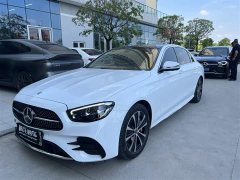 Mercedes-Benz E-Class New Energy 2021 E 350 e L Plug-in Hybrid Sport Sedan - ფოტო 1