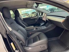 Tesla Model Y Rear-Wheel Drive - ფოტო 6
