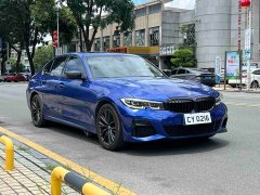 BMW 3 Series 330i M Sport Night Edition Package - ფოტო 3