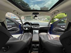 BMW 3 Series 330i M Sport Night Edition Package - ფოტო 4