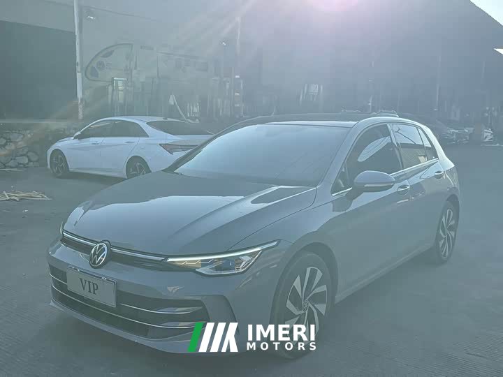 Volkswagen Golf 300TSI Pro - ავტომობილი ჩინეთიდან