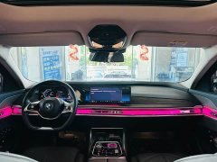 BMW 7 Series 740Li Premier Luxury Package - ფოტო 4