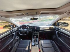 Volkswagen Taos 330TSI FWD Luxury Smart Connected Edition - ფოტო 16