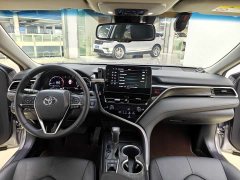 Toyota Camry 2.5G Luxury - ფოტო 10