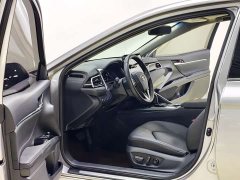 Toyota Camry 2.5G Luxury - ფოტო 8