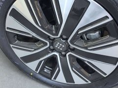 AITO Blue Electric E5 PLUS 230km Extended Range Ultra 5-Seater - ფოტო 4