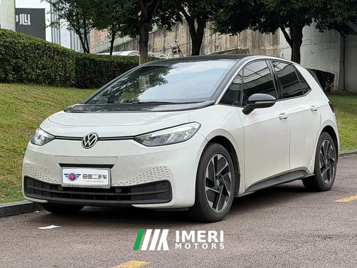 Volkswagen ID.3 Outstanding Edition - ავტომობილი ჩინეთიდან