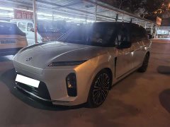 NIO ES8 Six-Seat Executive Signature Edition - ფოტო 4