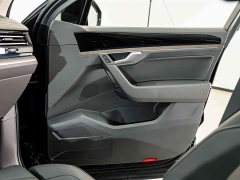 Volkswagen Touareg 3.0TSI Sharp Enjoyment Edition Jet Black Sport Package - ფოტო 17