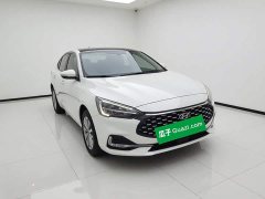 Ford Focus 2021 Sedan EcoBoost 180 Automatic Trend - ფოტო 3
