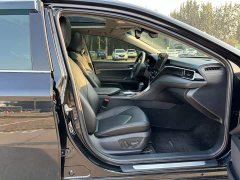 Toyota Camry 2.5G Luxury - ფოტო 15