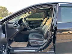 Toyota Camry 2.5G Luxury - ფოტო 8