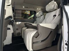 Denza D9 2022 DM-i 970 AWD Flagship - ფოტო 11
