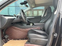 Tesla Model Y Rear-Wheel Drive - ფოტო 4