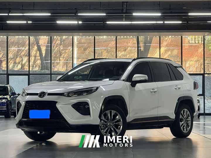 Toyota Wildland 2.0L CVT FWD Urban Edition