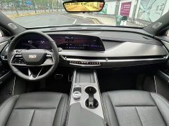 Cadillac XT5 2.0T Luxury - ფოტო 11