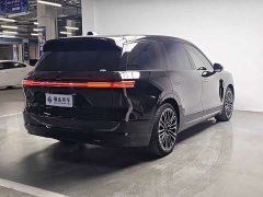 NIO ES8 Six-Seat Executive Signature Edition - ფოტო 14