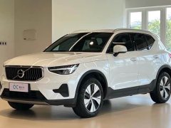 Volvo XC40 B3 Smart Remote Luxury Edition - ფოტო 1