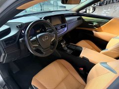 Lexus ES 2021 200 Premium Edition - ფოტო 4