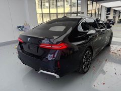 BMW 5 Series 530Li Premier M Sport Package - ფოტო 16